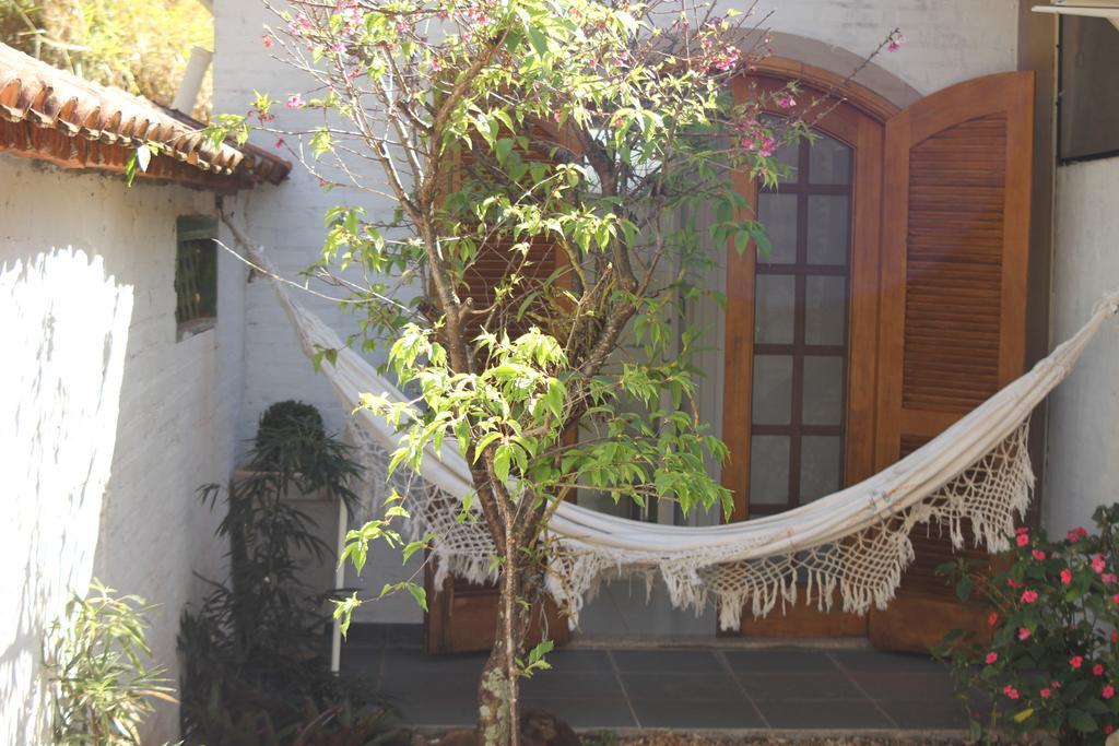 Chacara Ando Bed And Breakfast Агуас-ди-Санта-Барбара Номер фото