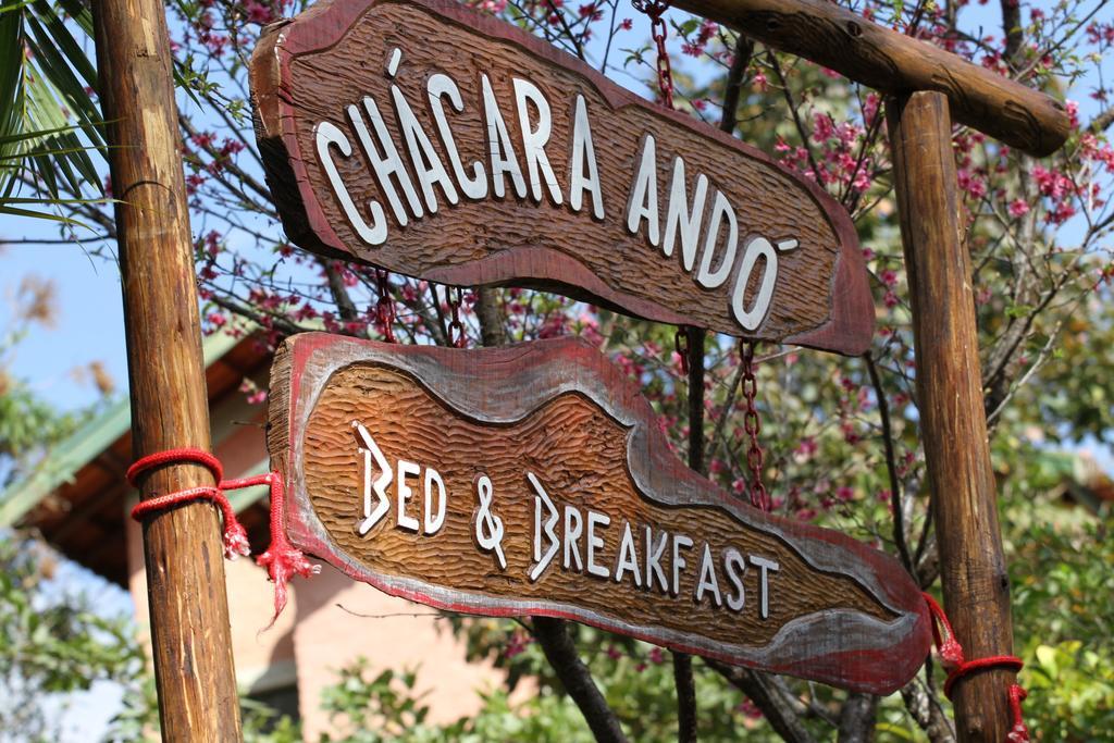 Chacara Ando Bed And Breakfast Агуас-ди-Санта-Барбара Экстерьер фото