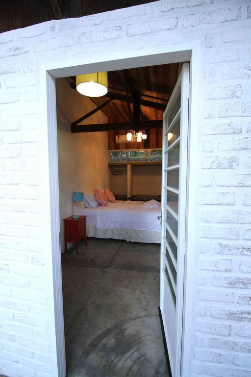 Chacara Ando Bed And Breakfast Агуас-ди-Санта-Барбара Экстерьер фото